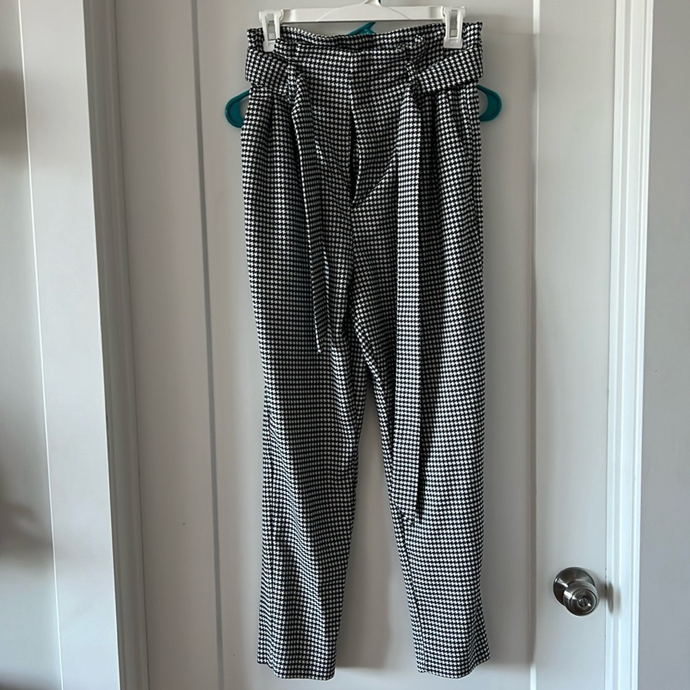 B&w houndstooth paperbag trousers